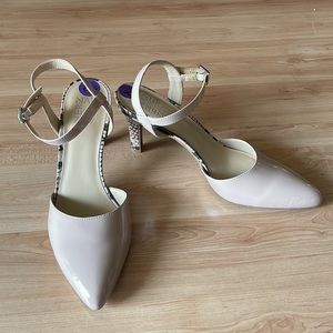 NEW Nude Pointed Snakeskin Heeled Heels